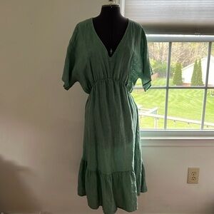 Logica green linen dress